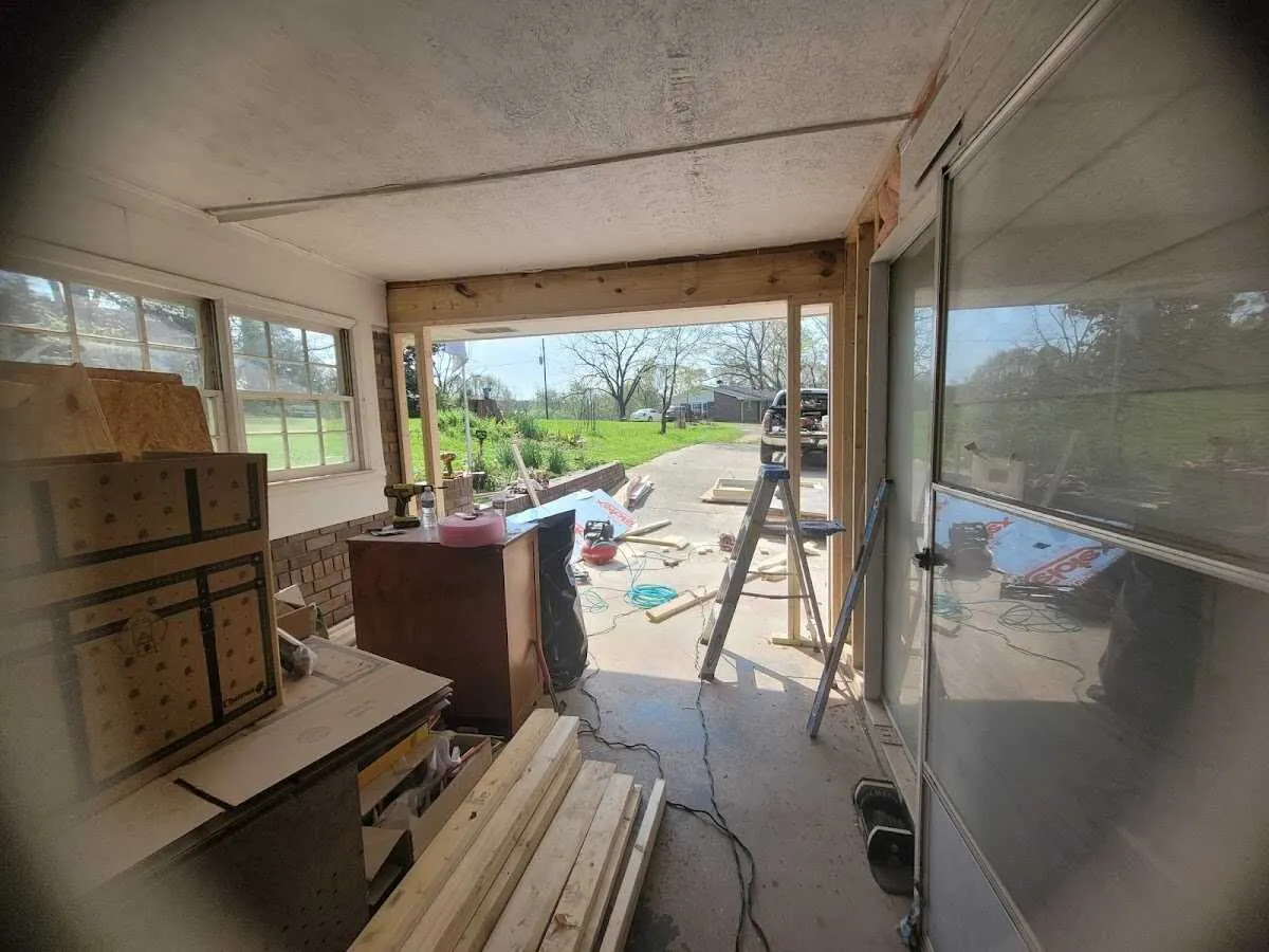 Air movers and dehumidifier for Drying & Dehumidification in Carencro